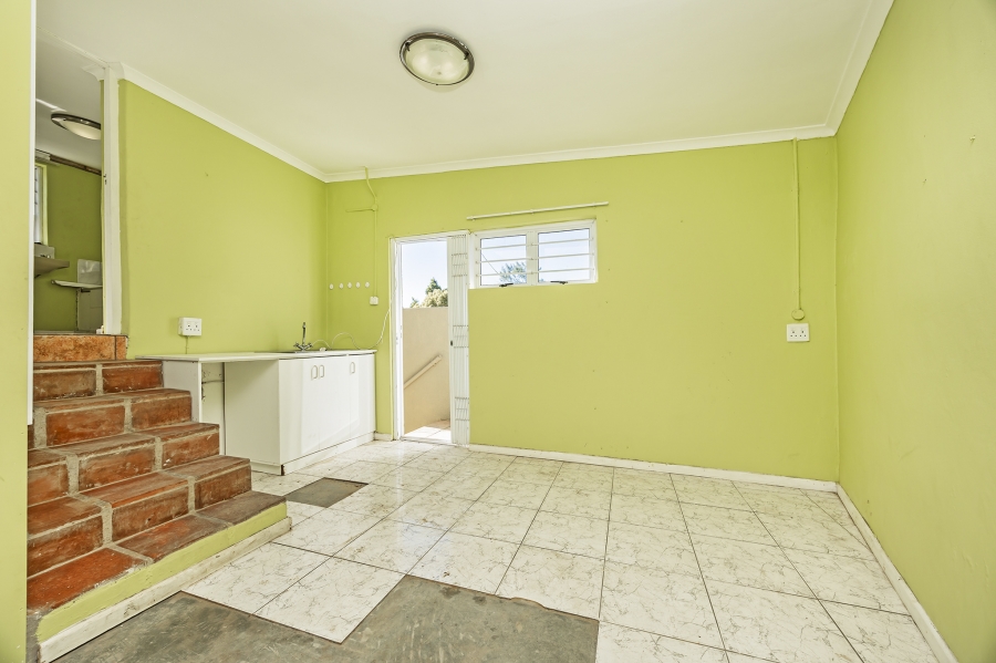 6 Bedroom Property for Sale in Door De Kraal Western Cape